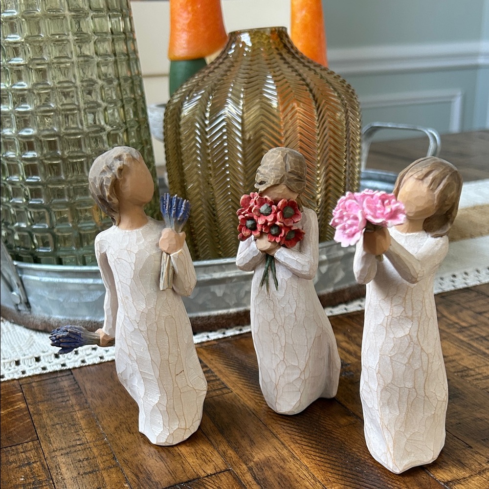 Willow tree with Floral Accents